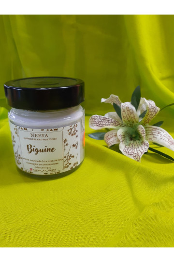 BOUGIE PARFUMEE BIGUINE 212 ML AVEC DES FLEURS SECH