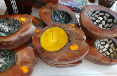 SOUVENIRS